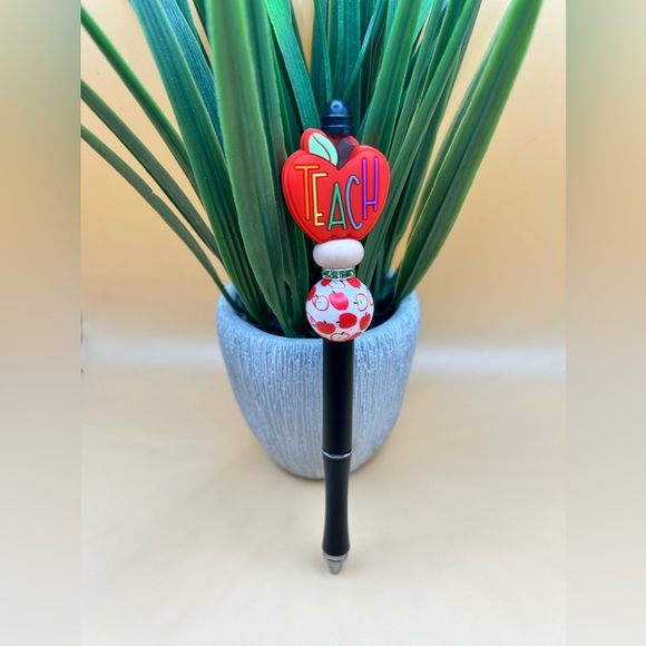 Teacher 🍎 Beaded Pen - Picture 2 of 2